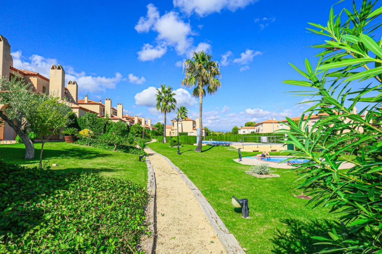 Las Brisas I - Only Families Miami Playa Екстериор снимка
