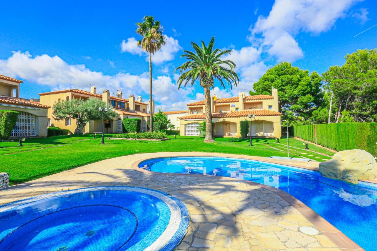 Las Brisas I - Only Families Miami Playa Екстериор снимка