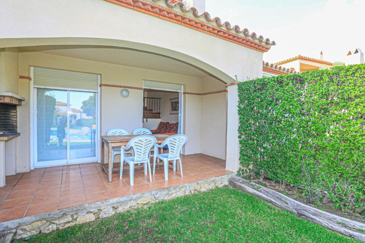 Las Brisas I - Only Families Miami Playa Екстериор снимка