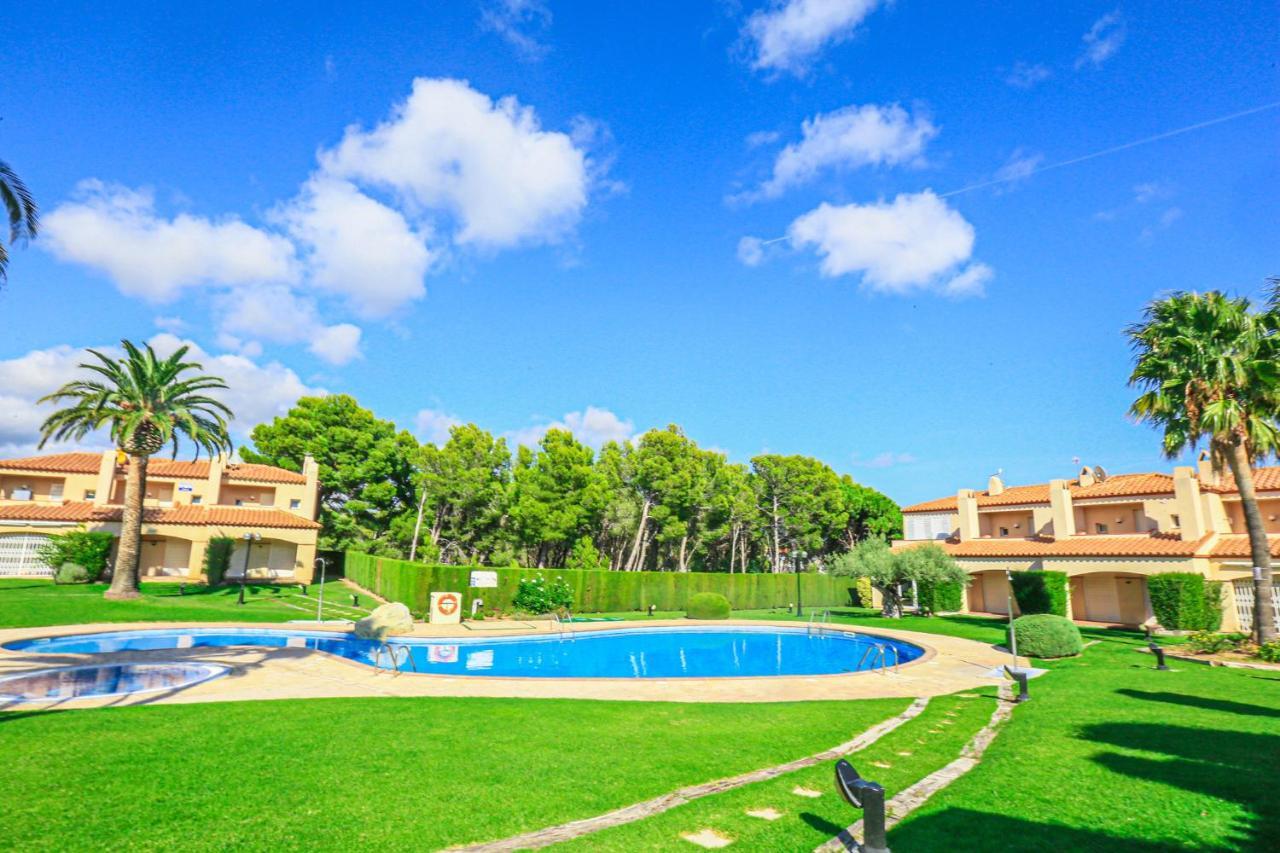 Las Brisas I - Only Families Miami Playa Екстериор снимка